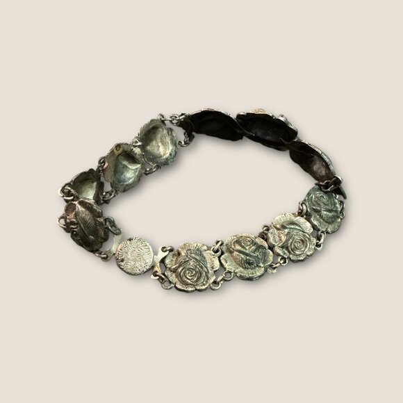 Antique Vintage Rose Relief Bracelet Silver Tone 8" Closure Elegant Floral Desig - Picture 8 of 11